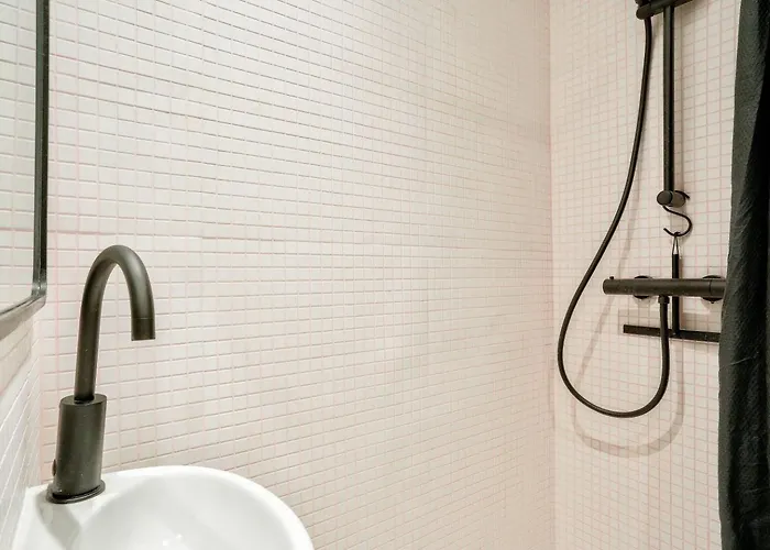 Pres Du Marais * פריז